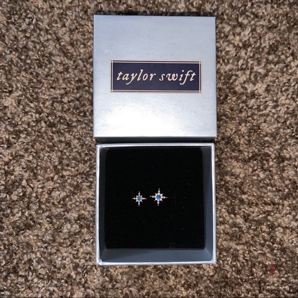 NEW Taylor Swift Arcade Ring Evermore - Picture 2 of 7